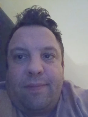 English men looking for love