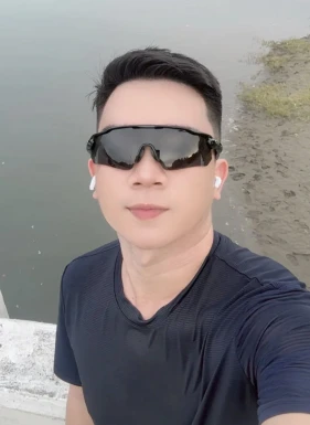 Foreign men for dating