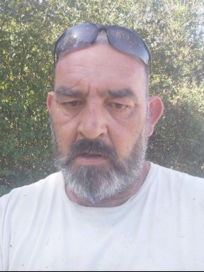 French men looking for love